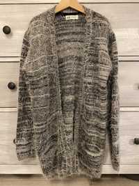 Sweter H&M 10/12 lat 146/152 włochacz posluży dłużej