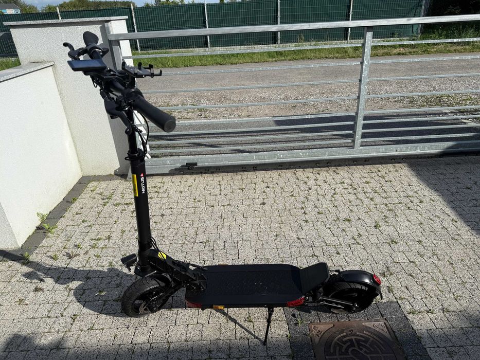 Sprzedam Hulajnogę MOTUS 10PRO