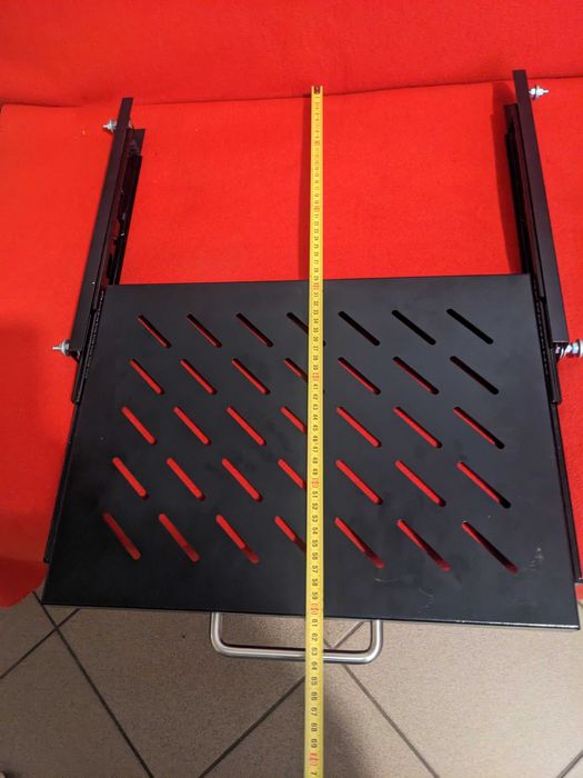 Półka wysuwana do szafy rack o głębokości 45 cm