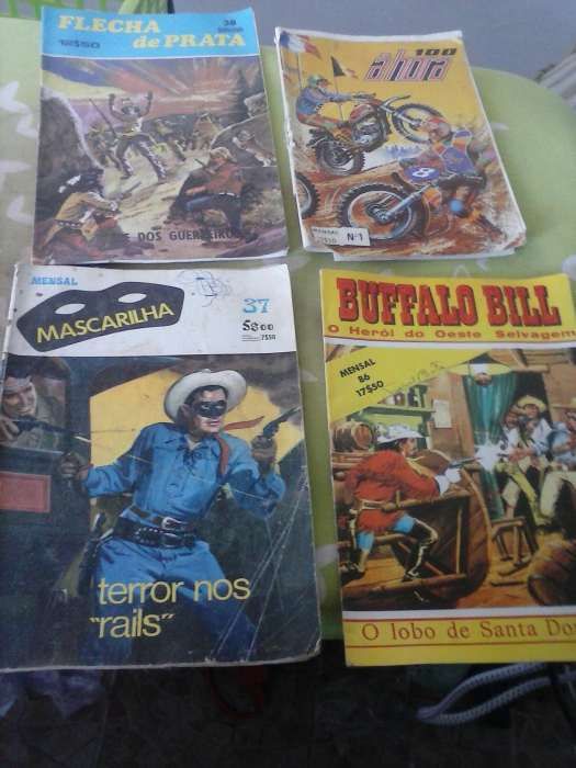 Banda desenhada vários livros
