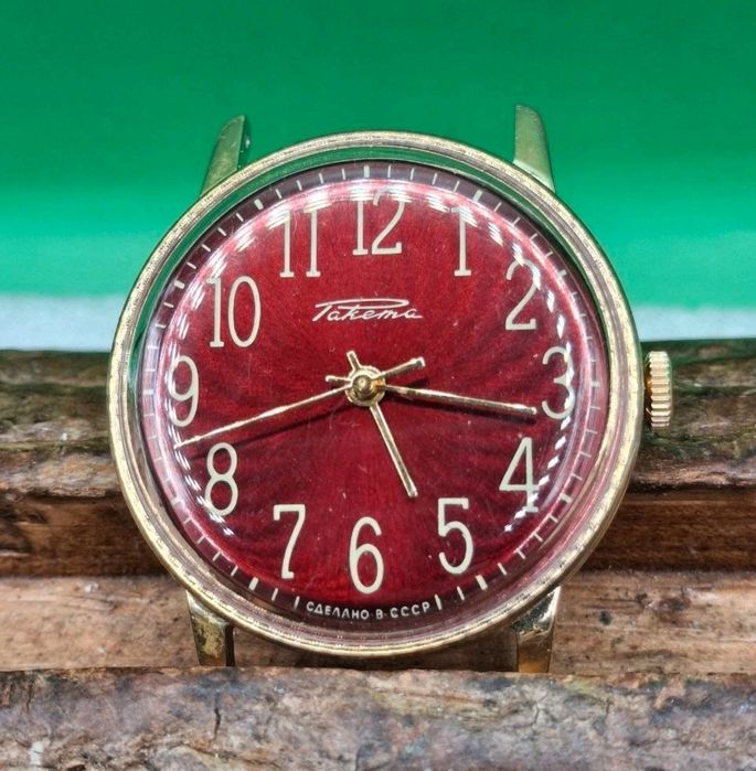 Советские наручные часы Ракета. AU.
