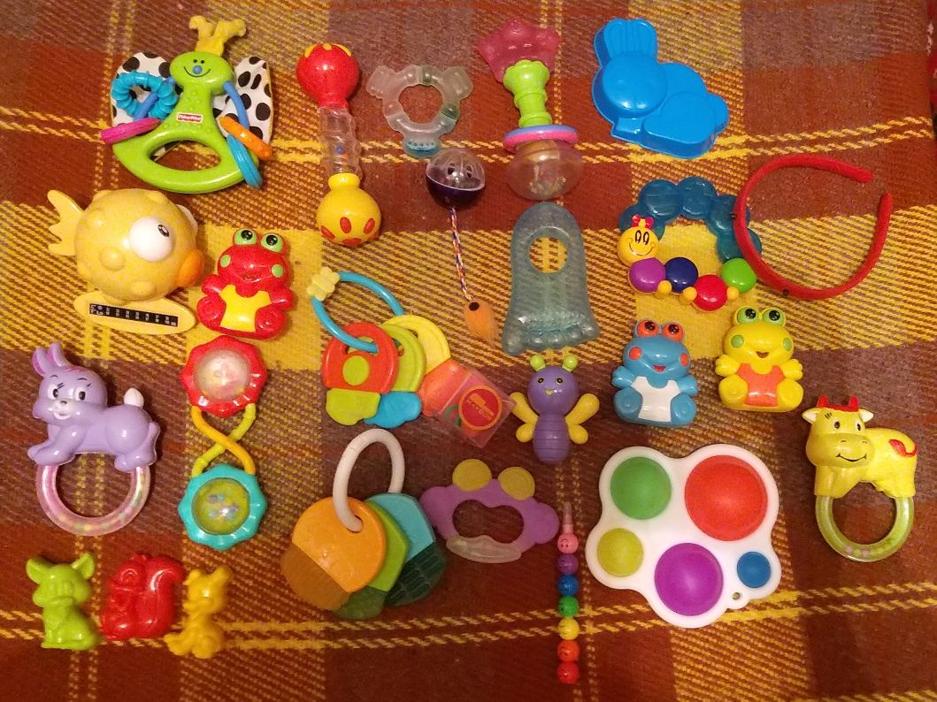 Розвиваючий килимок  та іграшки
