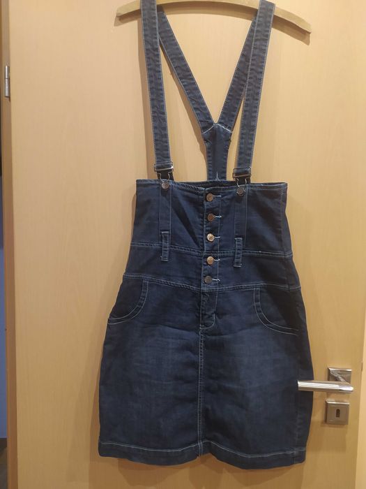 Spódnica jeansowa na szelki