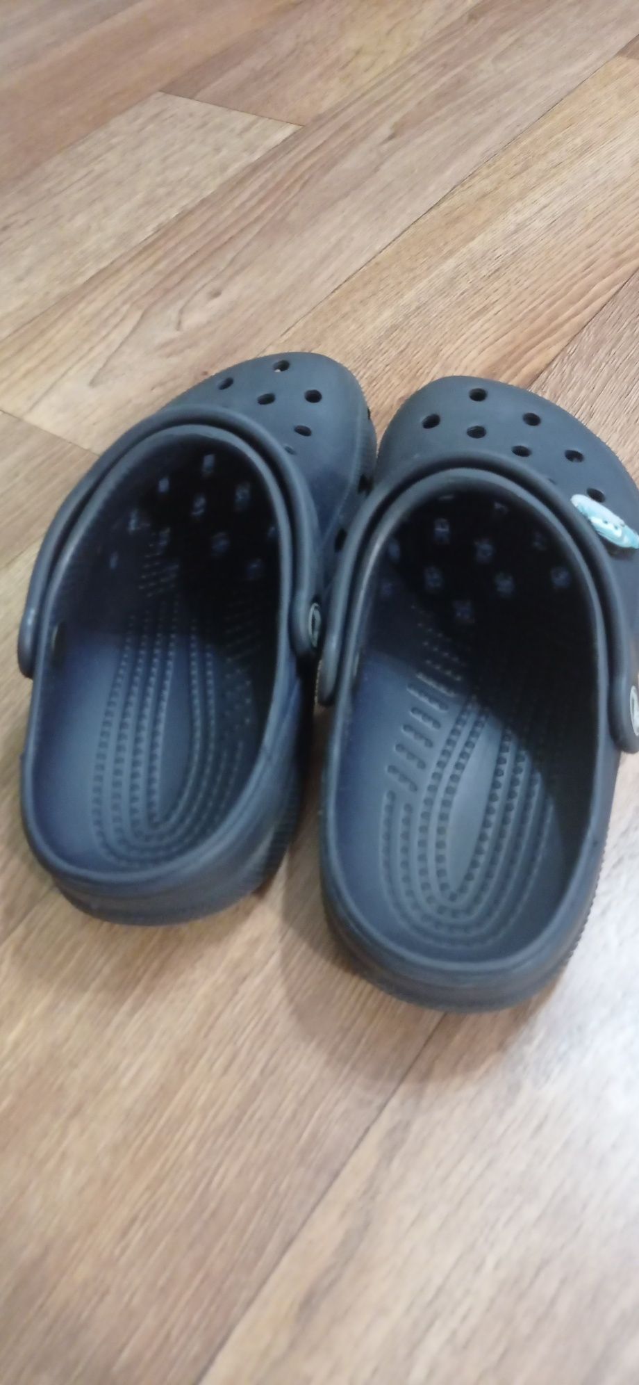 продам Crocs размер 36