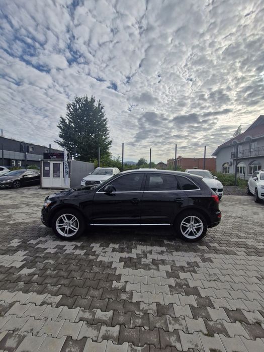 Audi Q5 Premium Plus