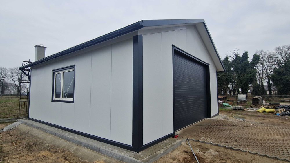 Garaż Hala Pawilon z blachy lub płyty warstwowej