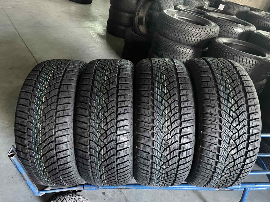 245/45/19 R19 Goodyear Ultra Grip Perfomance GEN1 4шт нові зима