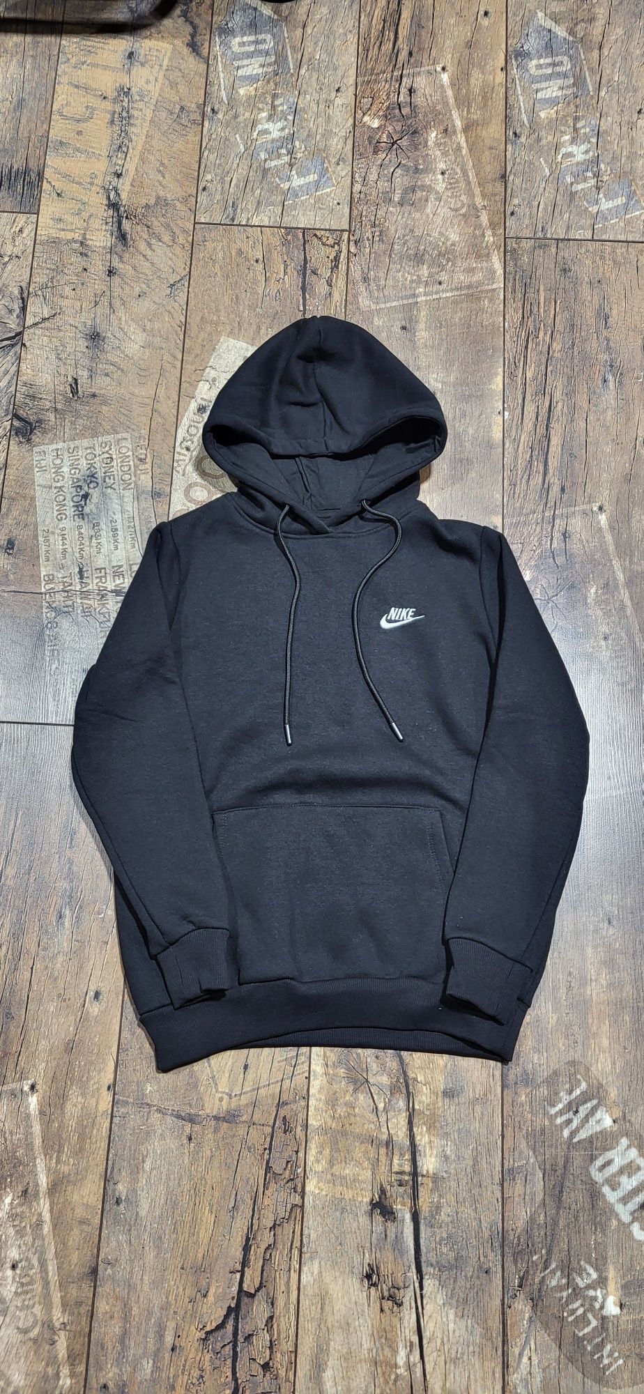 Czarna bluza męska unisex mlodzieżowa ocieplana kaptur S