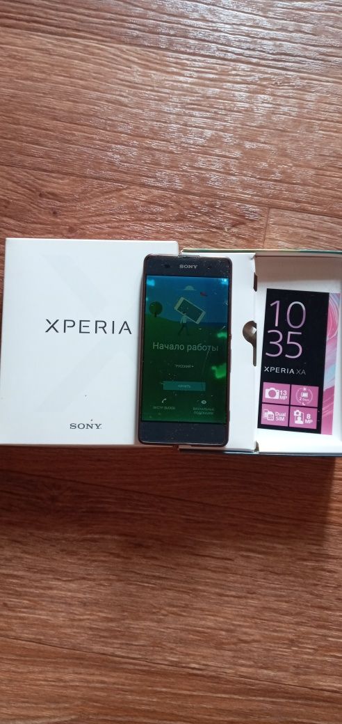 Lenovo S90 A, Sony Xperia.