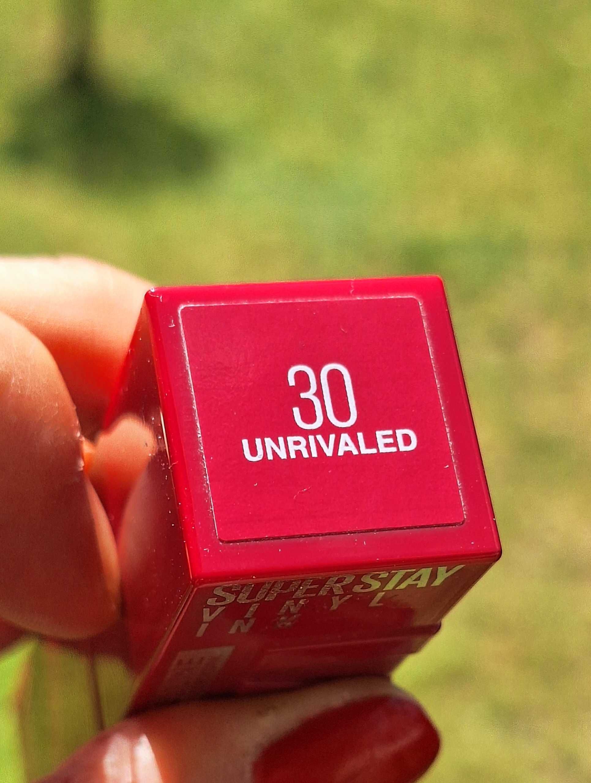 Pomadka viralowa Maybelline Vinyl Ink – odcień 30 Unrivaled