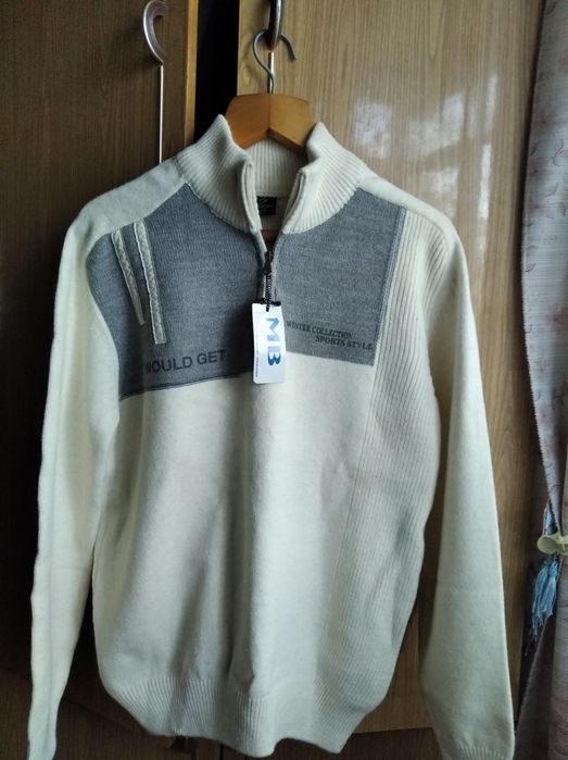 Джемпер теплый для юноши,новый.Турция