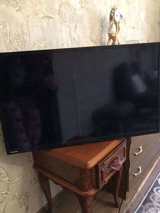 Телевизор Toshiba, 32 дюйма