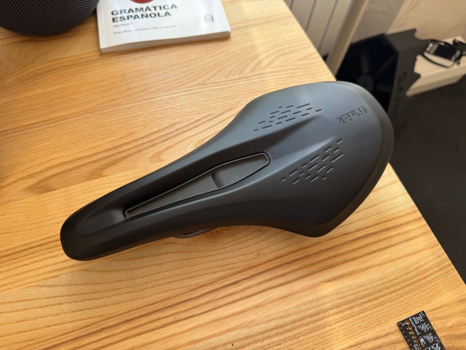 Сідло Fizik Terra Argo X3 140мм