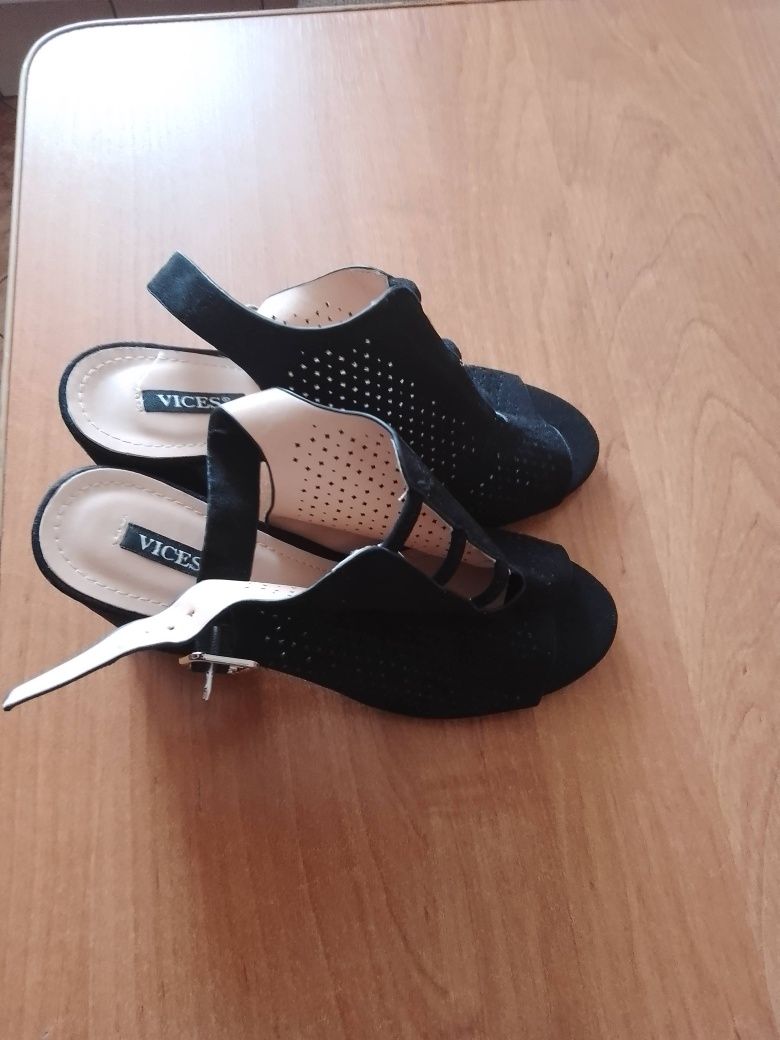 Buty damskie rozmiar 37 nowe zamszowe