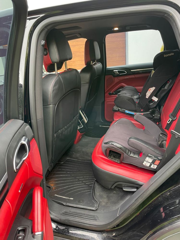 Porsche Cayenne 2014 rok 3.0 diesel czerwona skóra