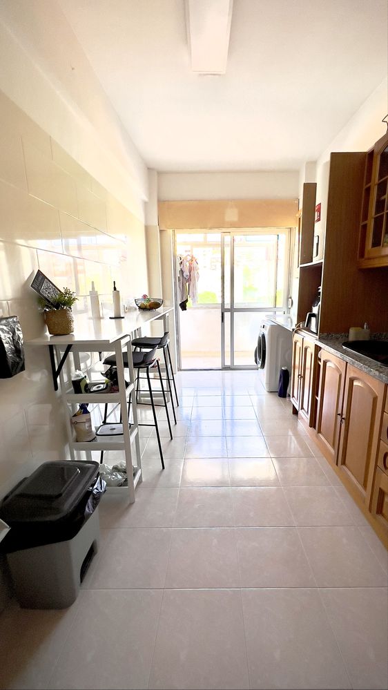Quarto ( Merces )