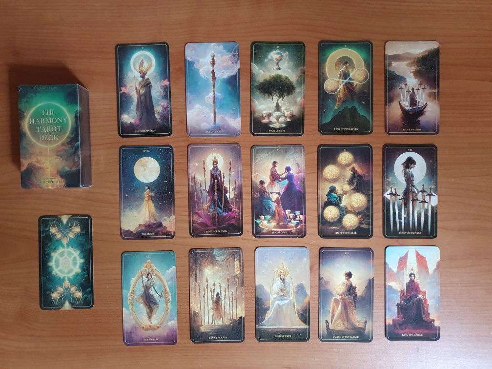 Sprzedam nowe karty The Harmony Tarot- eteryczne i zachwycające grafik