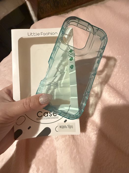 Чехол на Iphone 16 pro