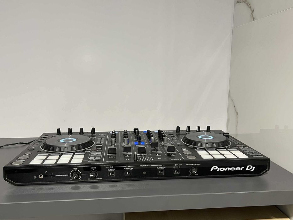 Konsola, mikser, kontroler Pionner DDJ-RX/Komis Krzysiek