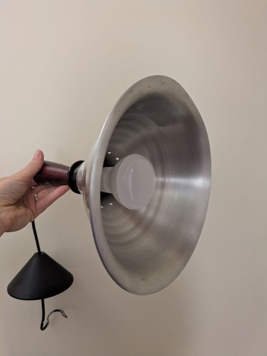 Candeeiro de teto da HabitCandeeiro de teto em metal esverdeado
As mis