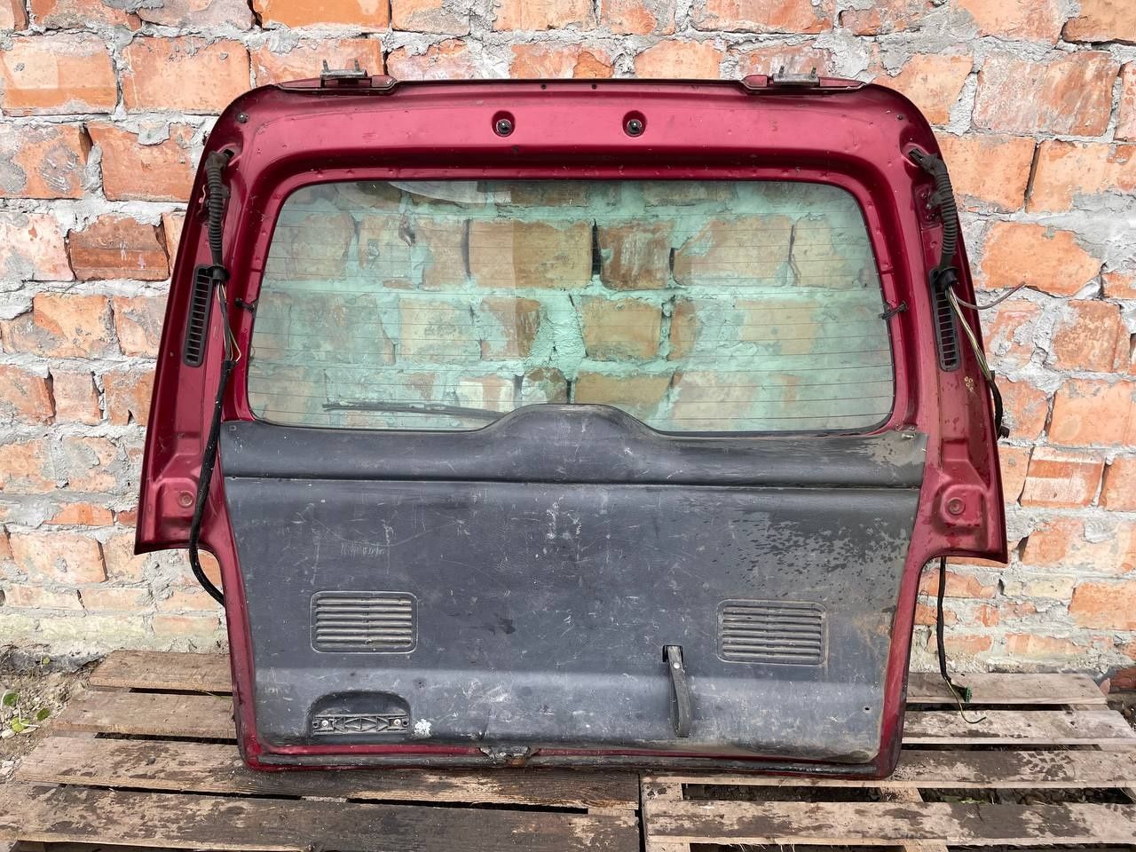 Двері задні Ляда кришка багажника Citroen Berlingo Peugeot Partner