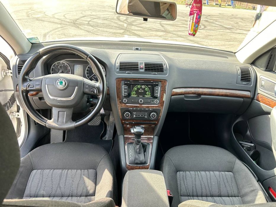 Skoda 1.4 tsi avtomat 2012