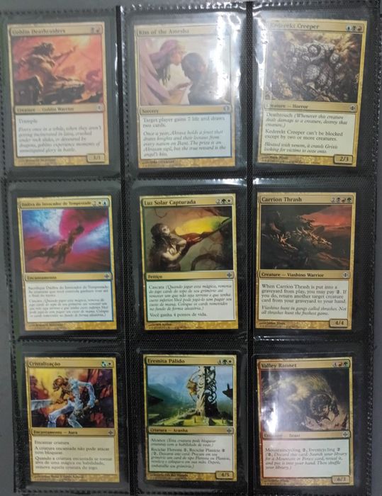 Lote 72 Cartas Magic The Gathering com Bolsas Incluídas