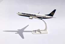 Model Ryanair Boeing 737-800, 1:200 Herpa Snap-Fit