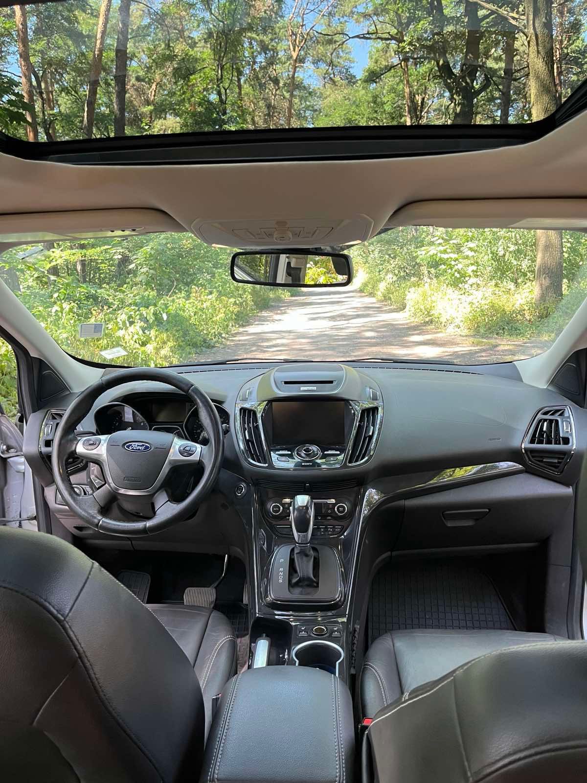 Авто Ford Escape 2014 Titanium
