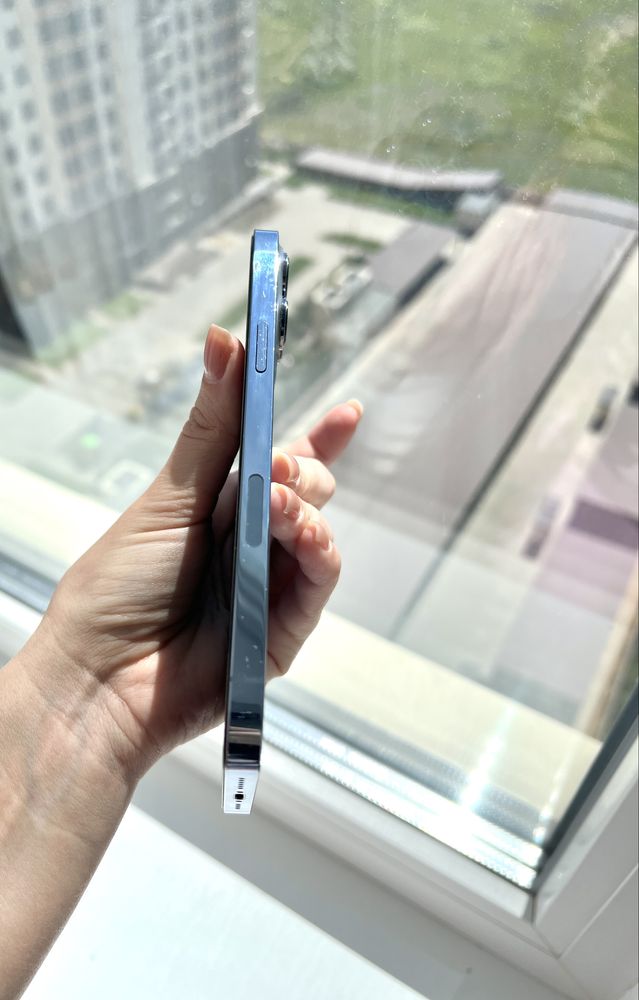 Продам iPhone 13 pro Max R-Sim