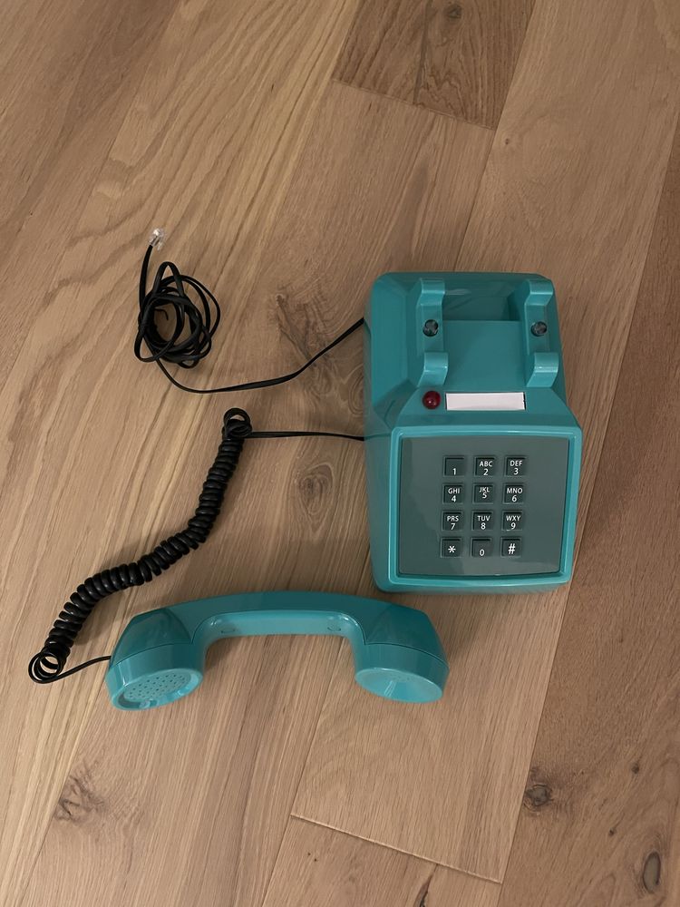 Telefone estilo antigo
