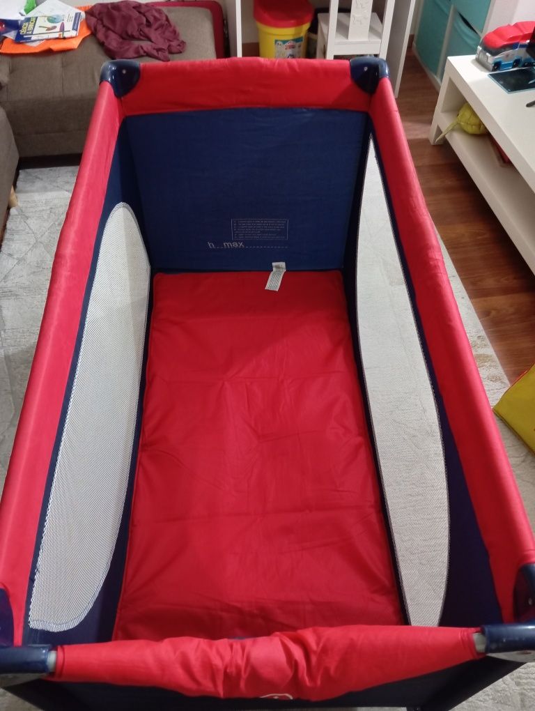 Cama de viagem de bebé com colchão de alta qual