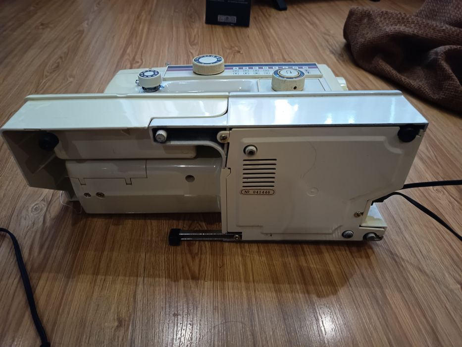 Швейна машина  електропривід