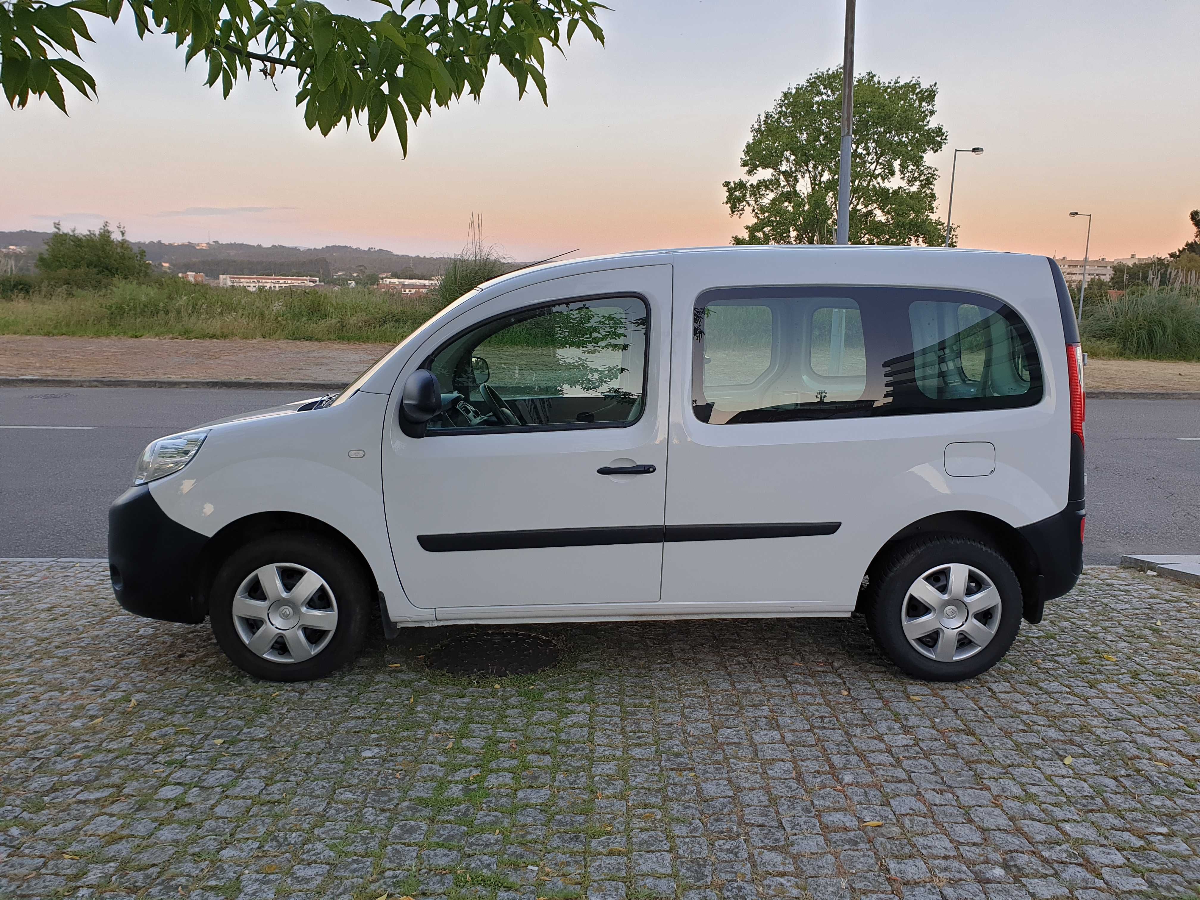 Renault Kangoo 78mil kms NOVA