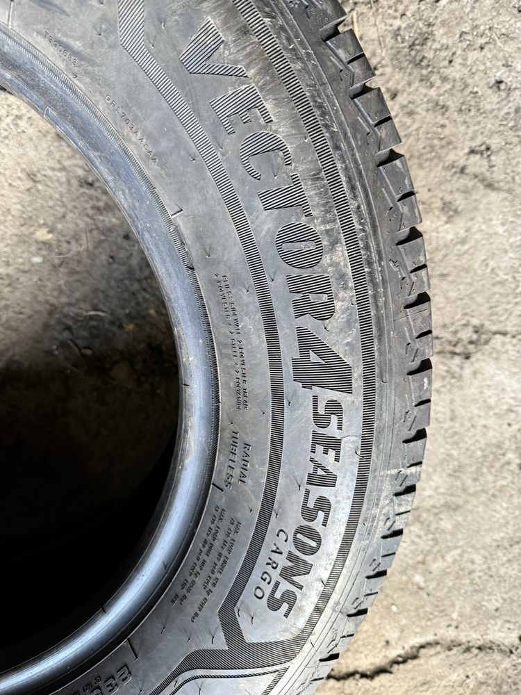 235/65 R16C Goodyear Vector 4Seasons Cargo 4шт. 8мм 2023