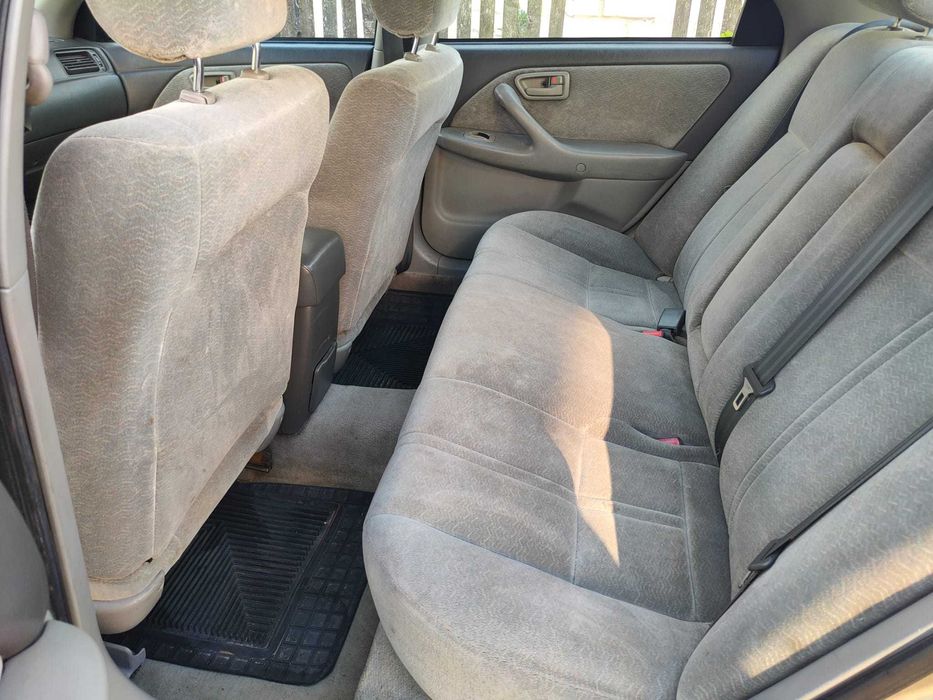 Toyota Camry 2,2 benzyna 1998r.