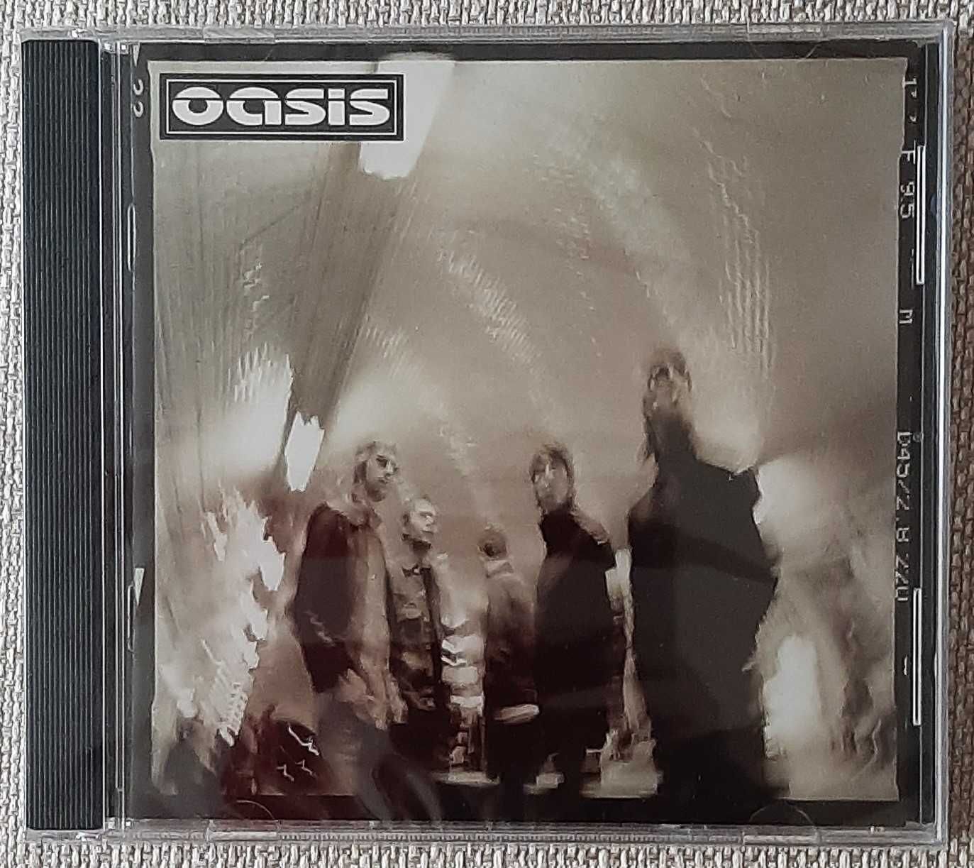 Polecam Album  CD Zespołu  OASIS -    Album - BE HERE NOW