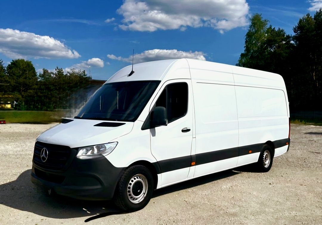 Wynajem chlodnia winda webasto rejstrator temperatury minibus 9 osob