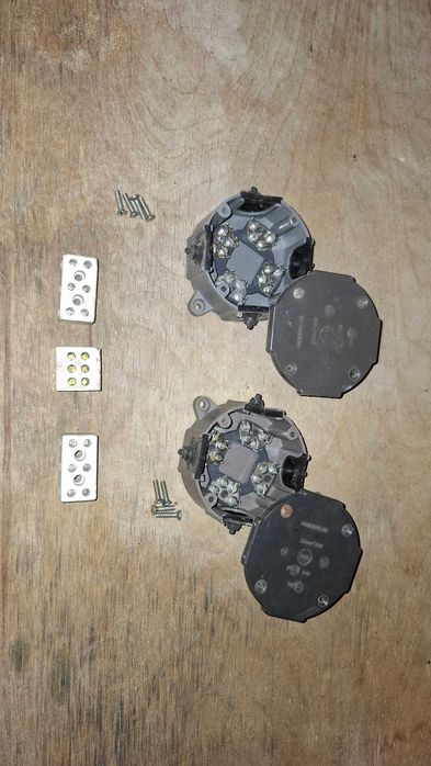 Puszka elektryczna PRL, kostka elektryczna ceramiczna,