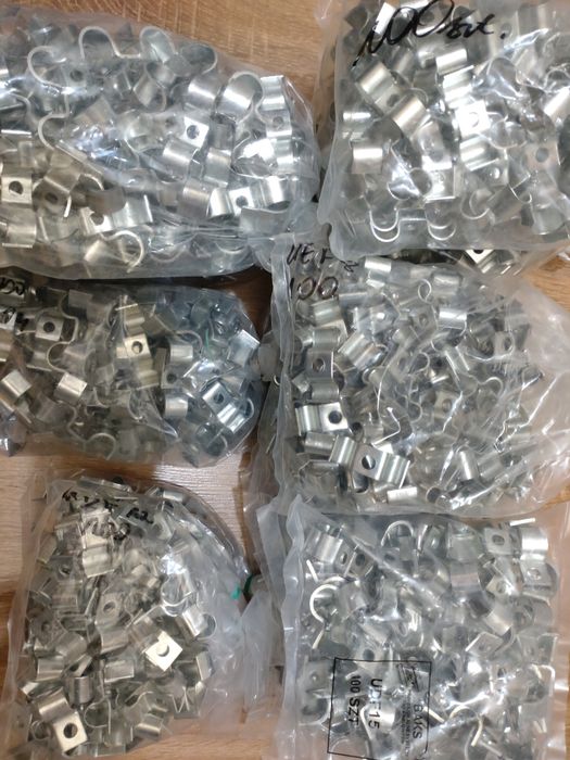 mocowanie konfirmaty wkręty do drewna płyt meblowych