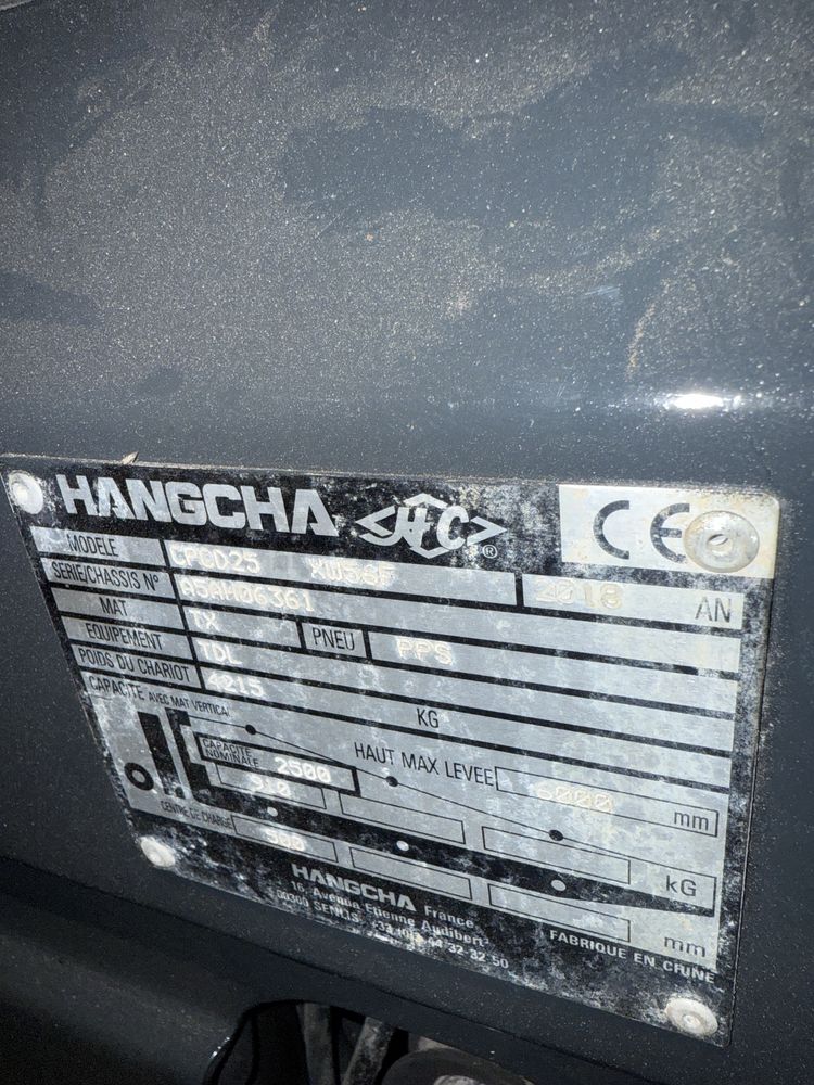 Empilhador Hancha 2500 kgrs diesel triplex elevacao livre e deslocador