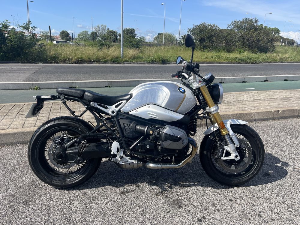 BMW R nineT - Option 719 Mineral White metallic