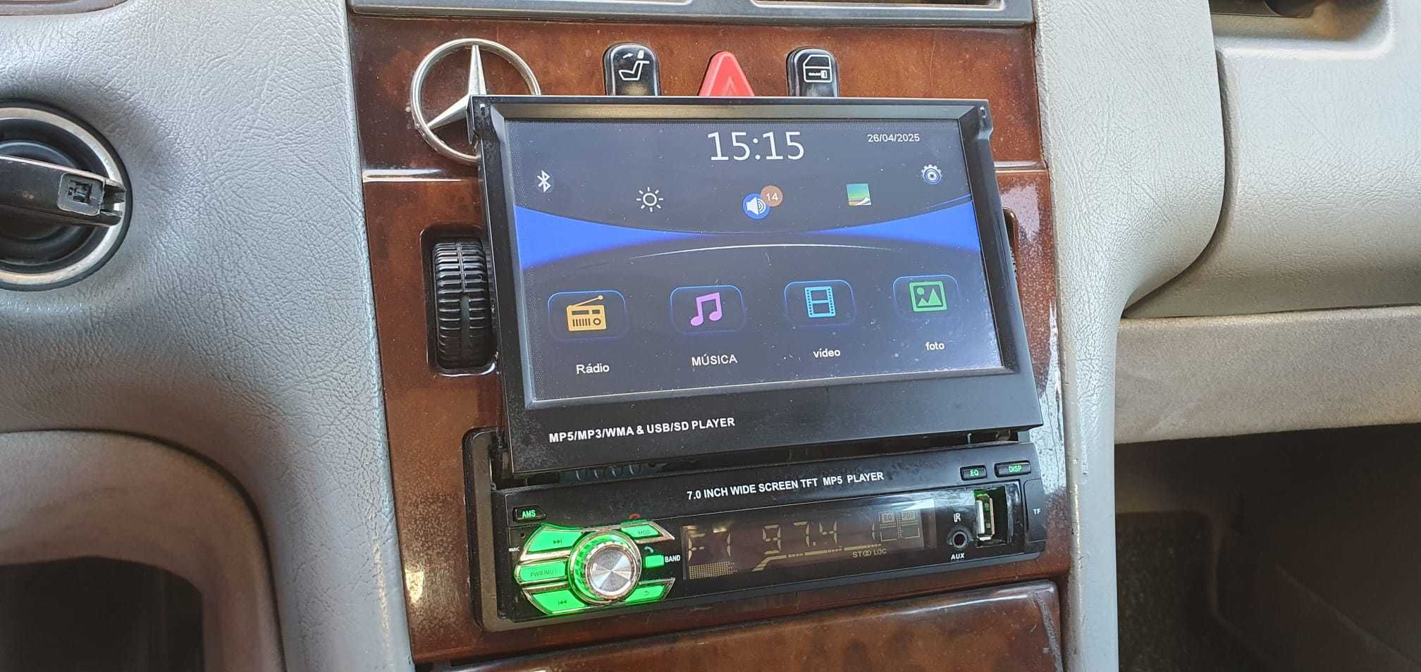Mercedes económico e confortável