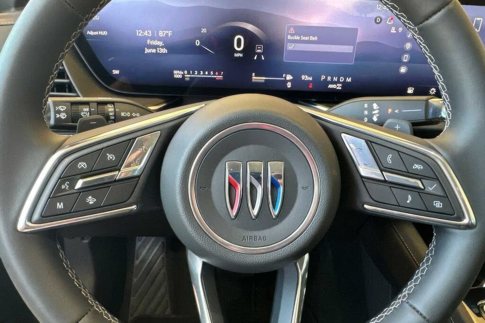 Buick	ENVISION		 	2025