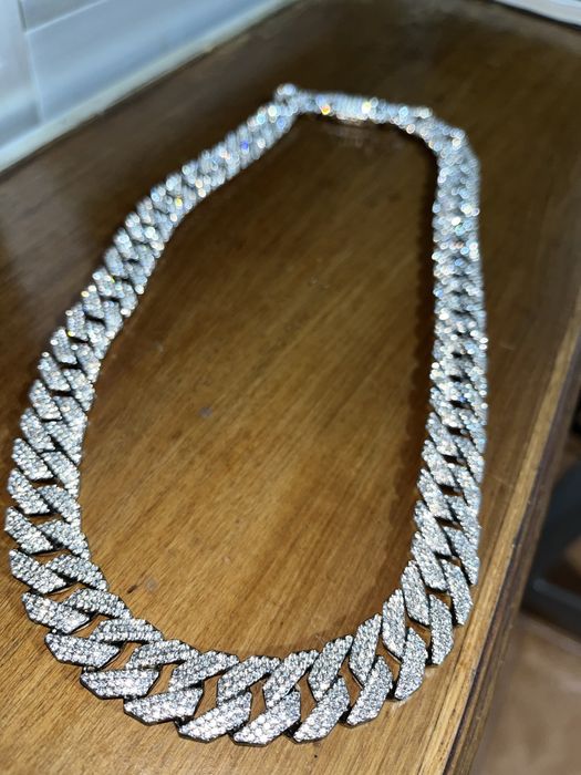 Corrente de brilhantes