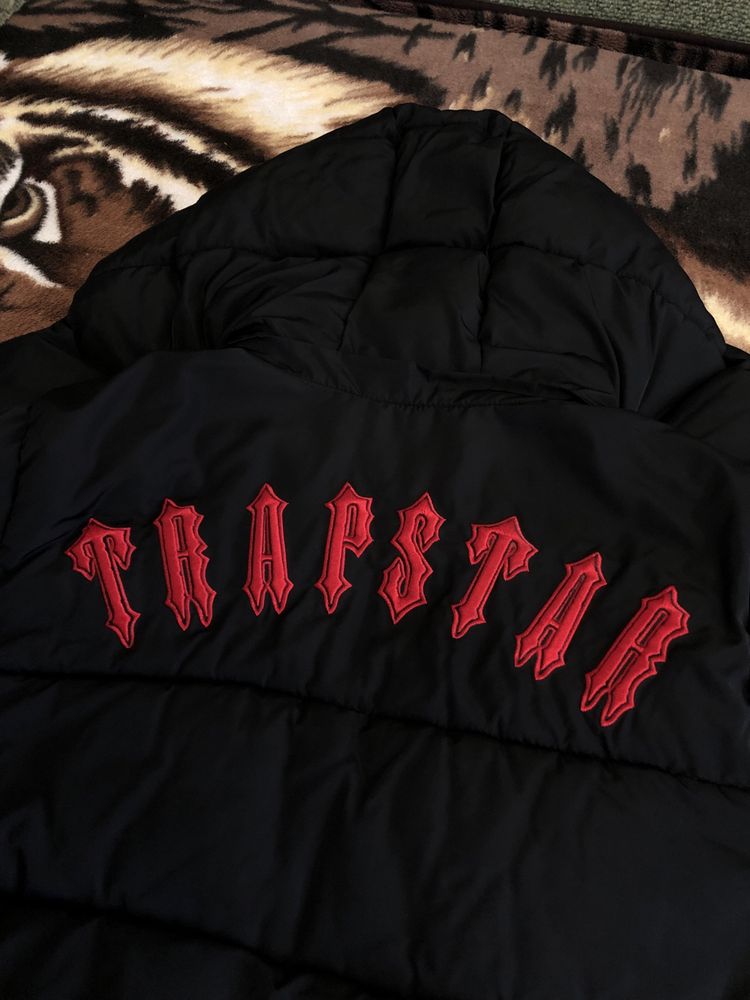 Курточка Trapstar