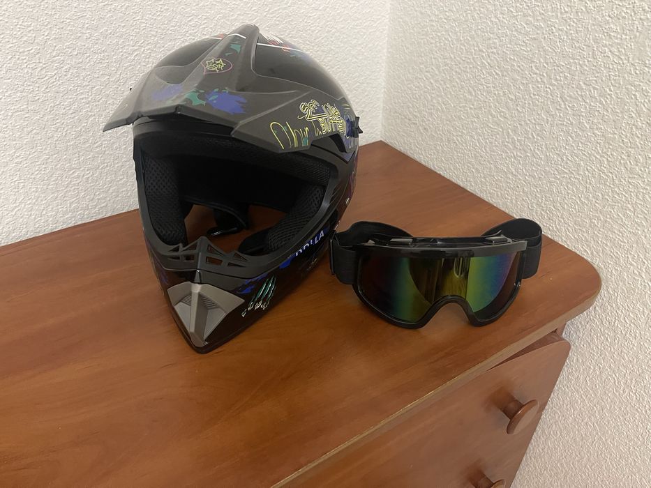 Мотошолом - мотошлем