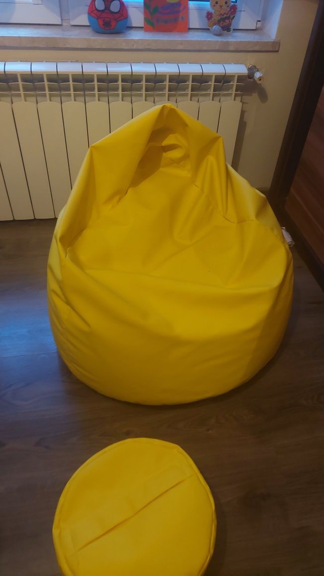 Puf dla dziecka "Agata Meble"+ podnozek