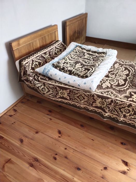 Stare łóżko drewniane antyk