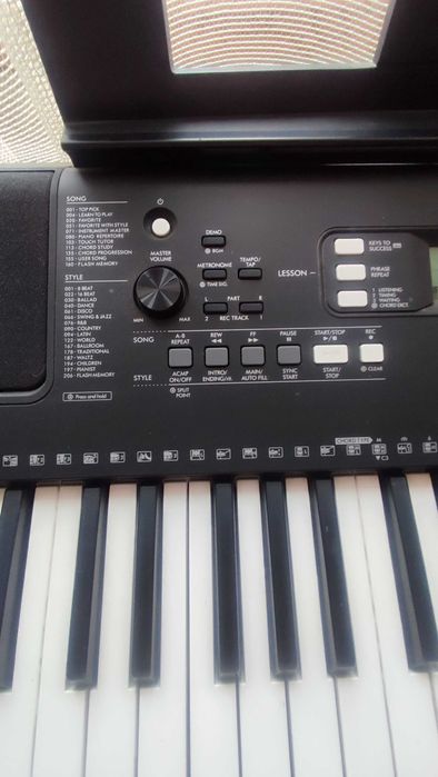 Yamaha cінтезатор